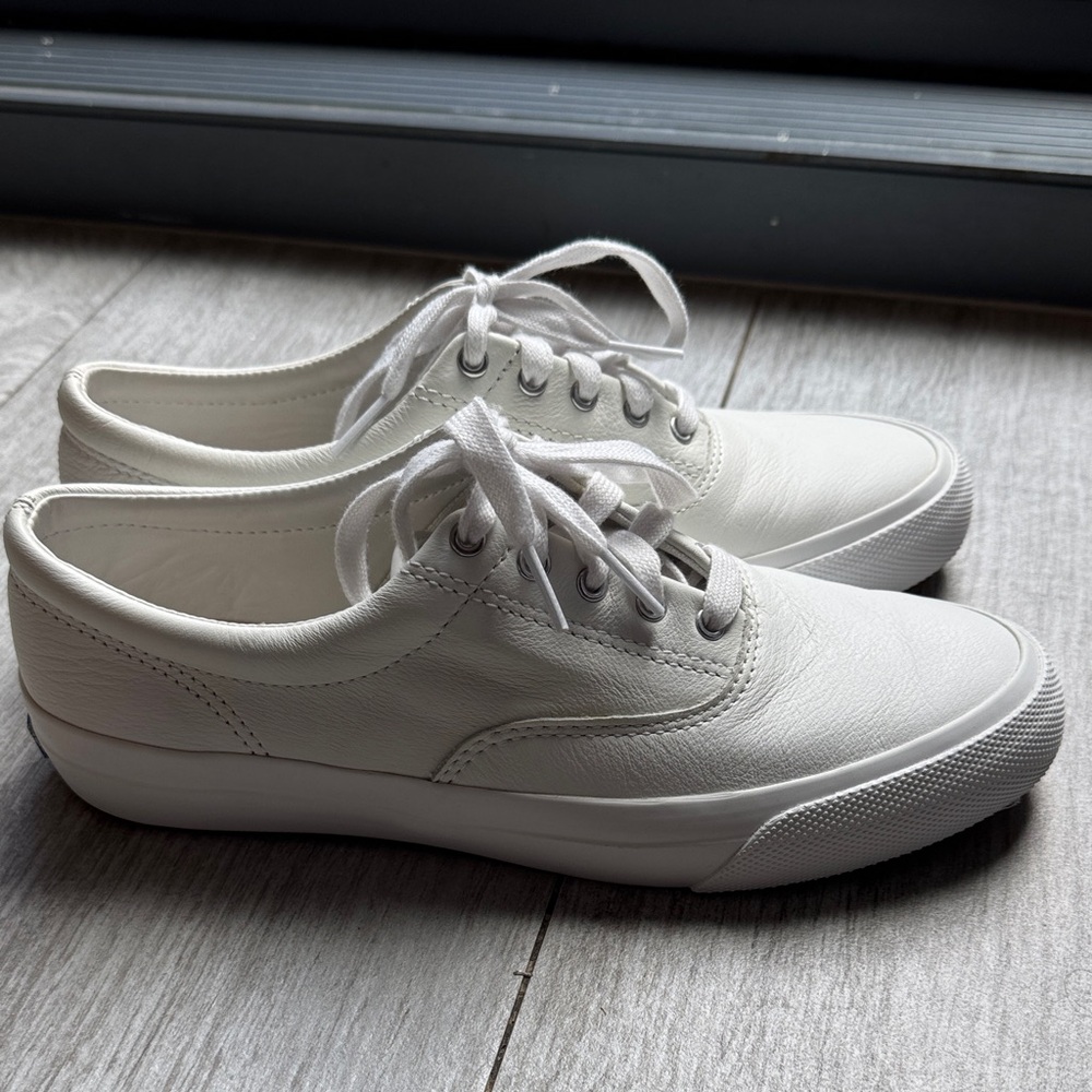 NEW Keds Dream Foam Size 6.5 Classic White Leather Sneakers